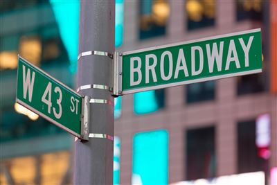 Typisches Straßenschild vom Broadway